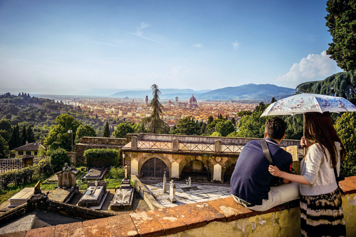 Во Флоренции с 1 января 2018 года вымахает туристический налог