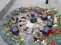 Акт вандализма в Киеве: взялись фото Бессмертного жара после очистки
