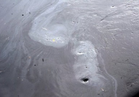 В Керченском проливе вскрыто нефтяное пятно
