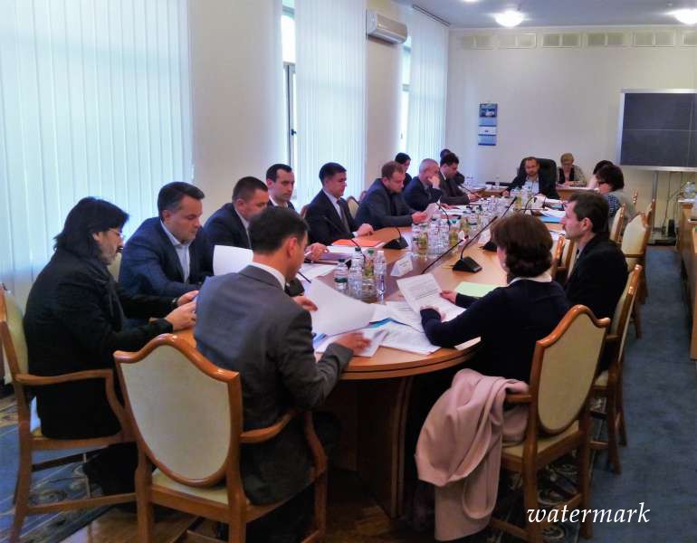 Комітет з питань Распорядку та організації роботи Верховної Ради України розглянув чертеж Закону щодо оптимізації роботи комітетів парламенту