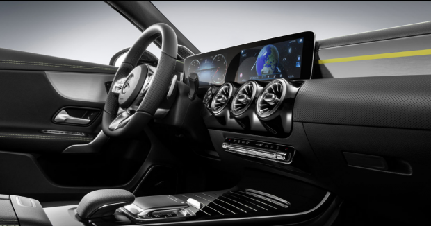 ТопЖыр: новый Mercedes-Benz A-класса 2018 года оснастили планшетом вместо приборов