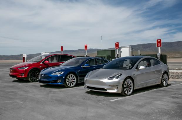 Tesla Motors грозят финансовые трудности – пророчество Bloomberg