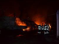 В Одессе сгорел склад бытовой химии(фото, видео)