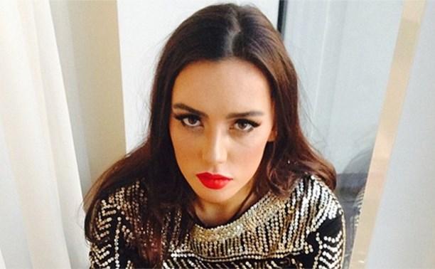 SEREBRO: Ольга Серябкина показала как выглядит странный макияж