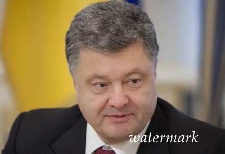Порошенко заявил, что Украина могла бы обойтись без кредитов МВФ
