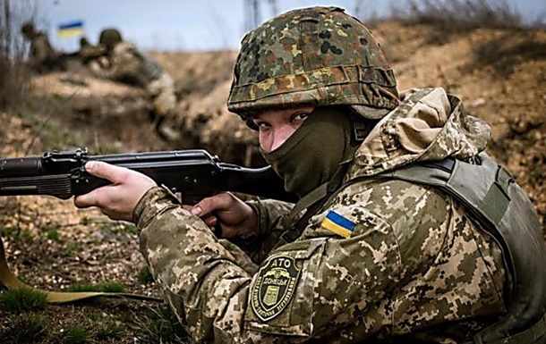 Позиции ВСУ на Донбассе за день обстреляли семь раз, ранен боец