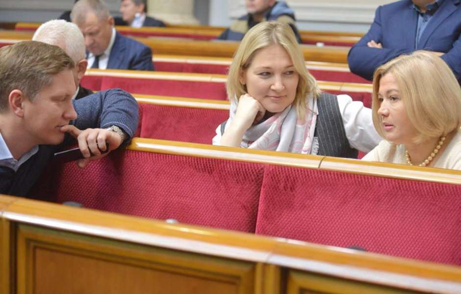 І.Геращенко закликала парламентарів публічно засудити намір Кремля провести так звані «позачергові вибори» на окупованому Донбасі та апелювати до країн-членів ЄС та США посилити санкційний тиск проти Росії