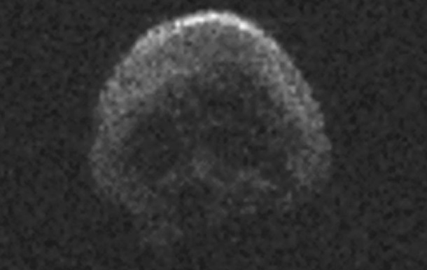 Ночью мимо Земли пролетит астероид в форме черепа